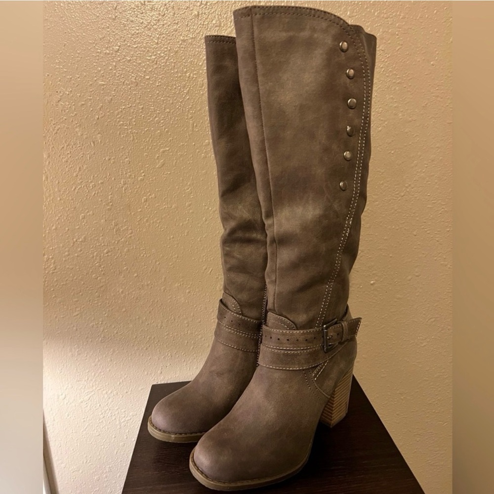 RAMPAGE boot - PRAISE Charcoal boot Size 7